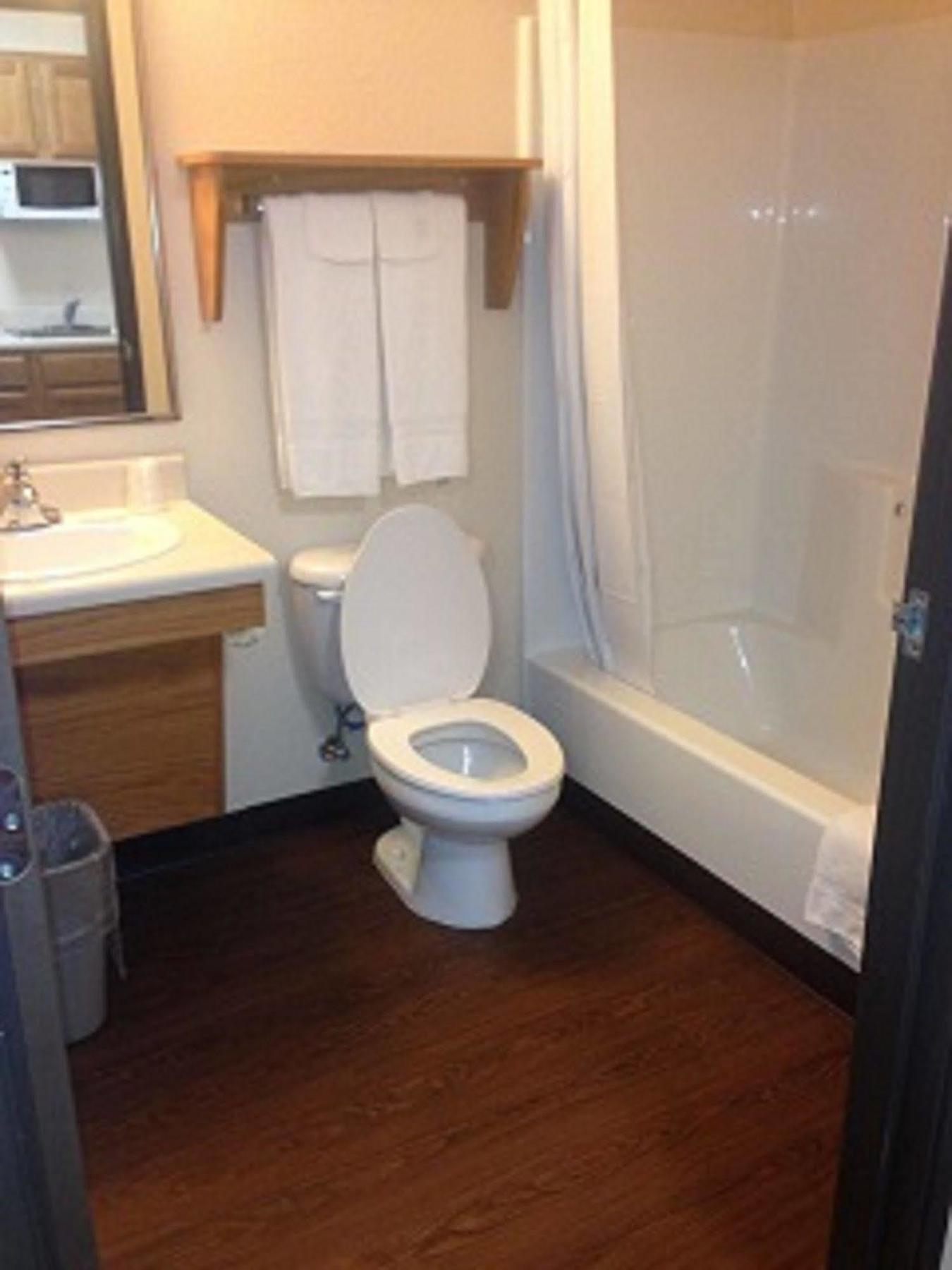 Inland Suites Elvis Memphis Bagian luar foto